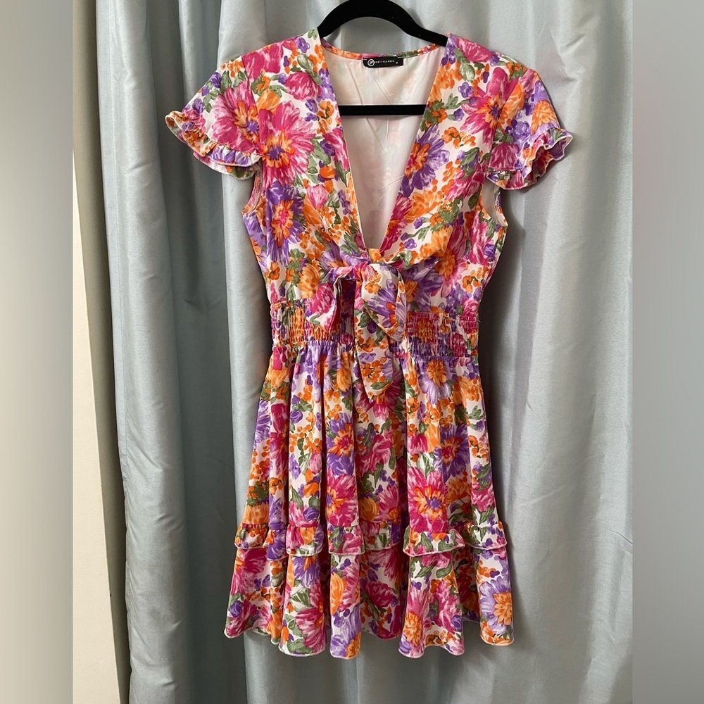 Pretty Garden size Small Tiered Floral Multicolor Dress with Bow